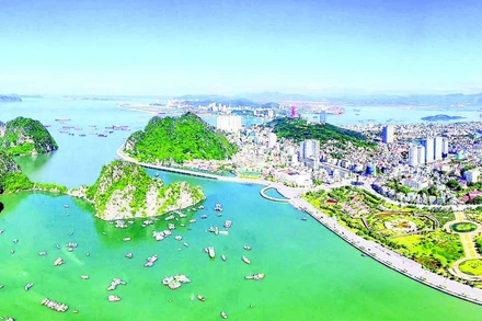 Quảng Ninh quyết tâm trở thành thành phố trực thuộc Trung ương trước năm 2030.