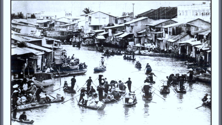 Trên sông Năm Căn (tỉnh Cà Mau) ngày giải phóng năm 1975. (Ảnh tư liệu của Bảo tàng Cà Mau) ba-liem-5.jpg