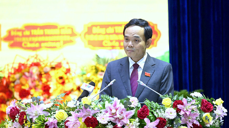 Đồng chí Trần Lưu Quang, Bí thư Trung ương Đảng, Bí thư Thành ủy Thành phố Hồ Chí Minh, thay mặt Bộ Chính trị, Ban Bí thư phát biểu chỉ đạo tại đại hội. khai-mac-1-9180.jpg