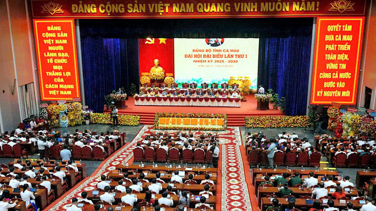 Quang cảnh phiên khai mạc Đại hội đại biểu Đảng bộ tỉnh Cà Mau lần thứ I, nhiệm kỳ 2025-2030. khai-mac-11-4597.jpg