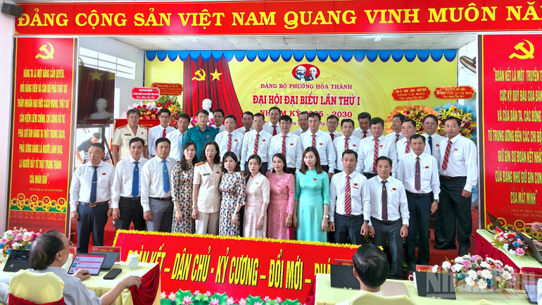 Ra mắt Ban Chấp hành Đảng bộ phường Hòa Thành, nhiệm kỳ 2025-2030. ndo_br_hoa-thanh-13-3739.jpg