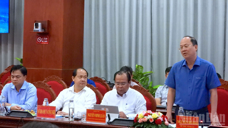 Bí thư Tỉnh ủy Cà Mau Nguyễn Hồ Hải phát biểu tại lễ ký kết hợp tác của Ủy ban nhân dân tỉnh với Tập đoàn FPT. ndo_br_fpt-3-595.jpg