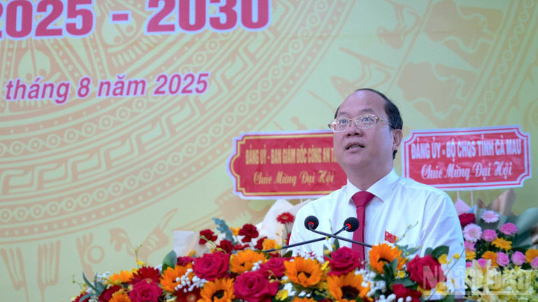 Bí thư Tỉnh ủy Cà Mau Nguyễn Hồ Hải phát biểu chỉ đạo tại đại hội. ndo_br_ubnd-2-5002.jpg