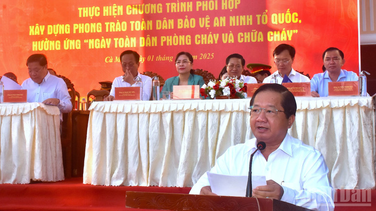 Ủy viên Ban Thường vụ Tỉnh ủy, Phó Chủ tịch Thường trực Ủy ban Mặt trận Tổ quốc Việt Nam tỉnh Cà Mau Lê Thanh Triều phát biểu khai mạc buổi lễ. ndo_br_antt-2-675.jpg