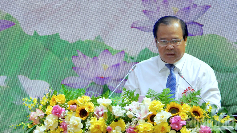Phó Chủ tịch Ủy ban nhân dân tỉnh Cà Mau Nguyễn Minh Luân phát biểu tại lễ kỷ niệm. ndo_br_viettel-4-9305.jpg