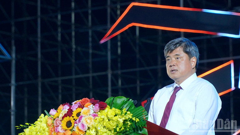 Ngày hội Cua Cà Mau, quyết tâm nâng tầm thương hiệu quốc gia “Hương rừng-Vị biển” ndo_br_khai-mac-1-8538.jpg