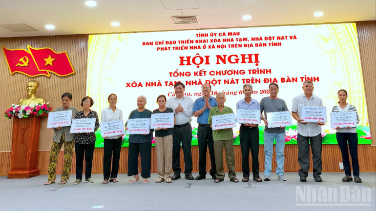 Sau xóa nhà tạm, nhà dột nát, Cà Mau phát động chương trình giảm nghèo bền vững, hỗ trợ sinh kế cho nhóm đối tượng yếu thế vươn lên trong cuộc sống. ndo_br_nha-tam-2-2531.jpg