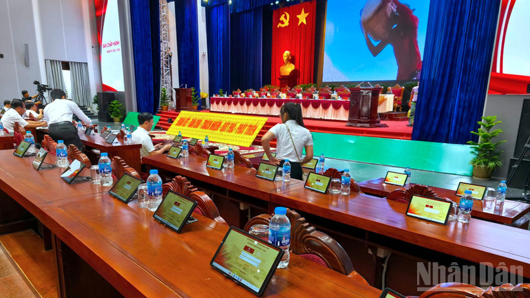 Đại hội Đảng bộ tỉnh Cà Mau nhiệm kỳ 2025-2030 là "đại hội số hóa", không dùng văn bản giấy. ndo_br_tong-duyet-3-2970.jpg