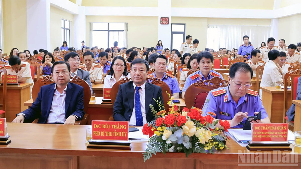 Đại biểu tham dự buổi lễ. ndo_br_ks-5.jpg