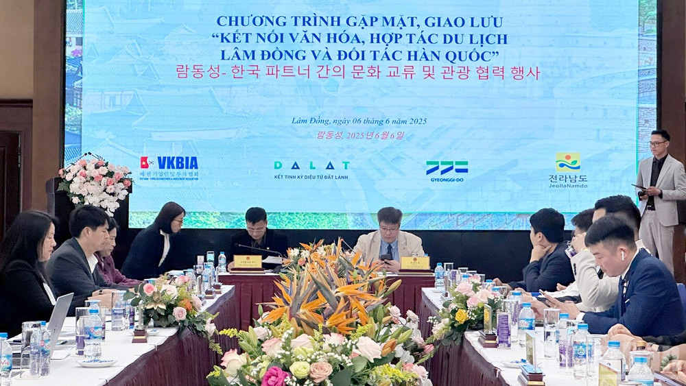 Chủ trì chương trình gặp mặt, giao lưu “Kết nối văn hóa, hợp tác du lịch: Lâm Đồng và đối tác Hàn Quốc”.