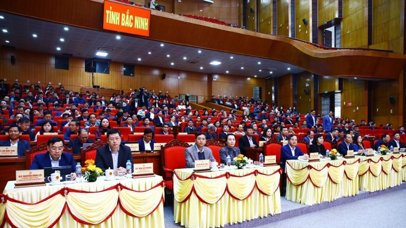 Các đại biểu tham dự tại điểm cầu chính của tỉnh Bắc Ninh.