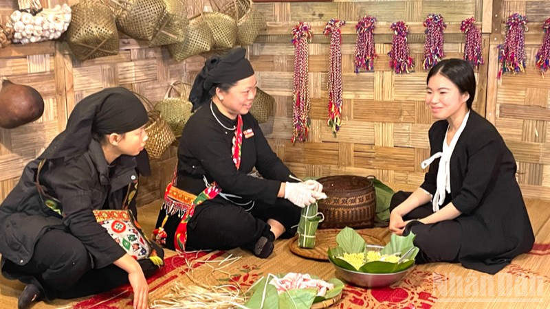 "Hương vị quê nhà" là một trong những nội dung gợi mở để người tham gia chia sẻ câu chuyện gia đình. 