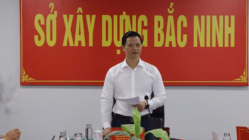 Chủ tịch Ủy ban nhân dân tỉnh Bắc Ninh Vương Quốc Tuấn phát biểu chỉ đạo tại buổi làm việc.