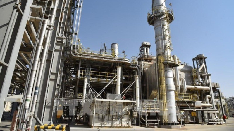 Một nhà máy lọc dầu tại Dammam, Saudi Arabia. (Ảnh: THX/TTXVN)