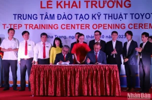 Toyota tiếp tục mở rộng chương trình đào tạo kỹ thuật chuyên ngành ô-tô 