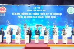 Lễ khai trương tại Bệnh viện Bạch Mai sáng 16/12. (Ảnh: Thành Dương)