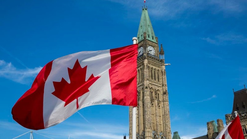 Quốc kỳ Canada tung bay tại Đồi Quốc hội ở Ottawa. (Ảnh: Chính phủ Canada) 