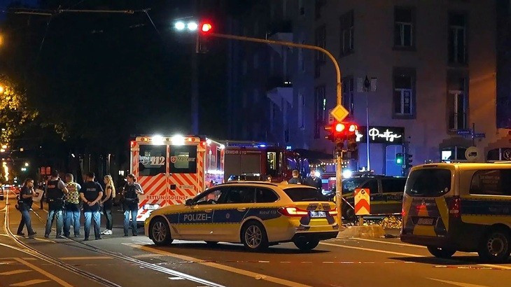 Hiện trường vụ tai nạn tại Frankfurt hôm 6/7. (Ảnh: SPIEGEL)
