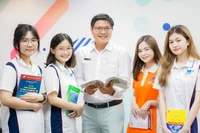 Sinh viên Trường đại học Mở Thành phố Hồ Chí Minh trao đổi học tập