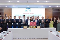 Đại học Quốc gia Thành phố Hồ Chí Minh và CT Group ký kết thỏa thuận hợp tác.