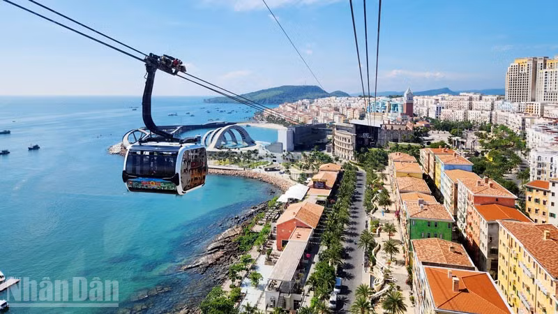 Năm 2025, Ban Chấp hành Đảng bộ tỉnh An Giang đã chỉ đạo hoàn thành 24/26 chỉ tiêu chủ yếu. (Trong ảnh: Cáp treo Hòn Thơm, đặc khu Phú Quốc) 