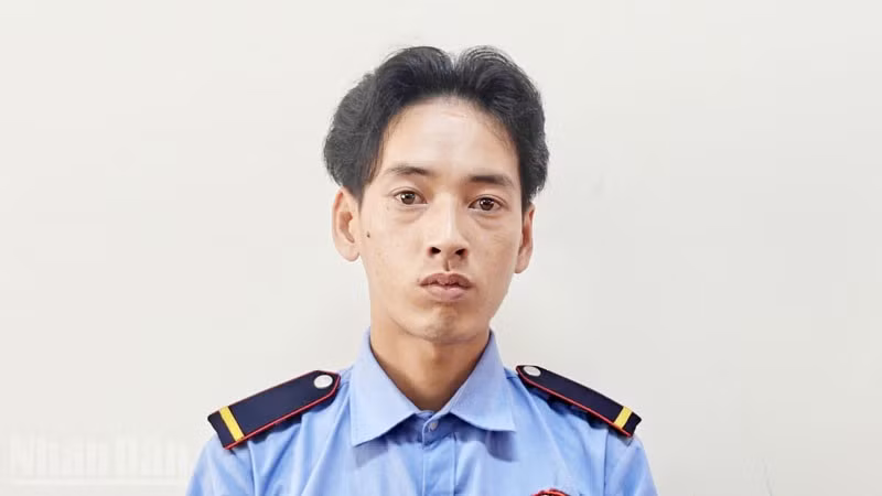 Đối tượng Lý Hoàng Nam tại cơ quan công an. 