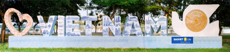 Khối biểu tượng "Trái tim tình yêu Việt Nam". thiet-ke-chua-co-ten-30.png