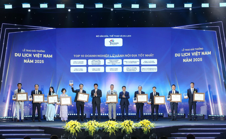Top 10 doanh nghiệp lữ hành nội địa tốt nhất được vinh danh tại Giải thưởng Du lịch Việt Nam 2025. z7055109192654-448efdb4b691fcee5bec28ea5f586535.jpg