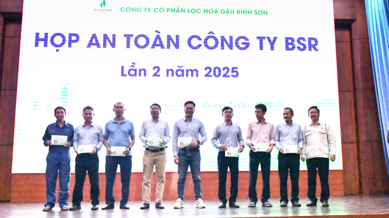 Khen thưởng các cán bộ công nhân viên có thành tích cao trong việc xây dựng và lan tỏa văn hóa an toàn tại BSR. thiet-ke-chua-co-ten-45.png