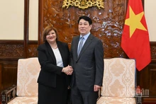 Chủ tịch nước Lương Cường và Đại sứ Cộng hòa A-rập Ai Cập tại Việt Nam Amal Abdel Kader Elmorsi Salama tại buổi tiếp.
