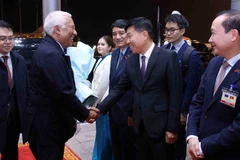 Lễ đón Chủ tịch Hội đồng châu Âu António Costa tại sân bay quốc tế Nội Bài, Hà Nội. (Ảnh: Phạm Kiên/TTXVN)