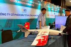 Nhiều giải pháp công nghệ mới trong lĩnh vực hàng không được doanh nghiệp giới thiệu bên lề hội thảo.