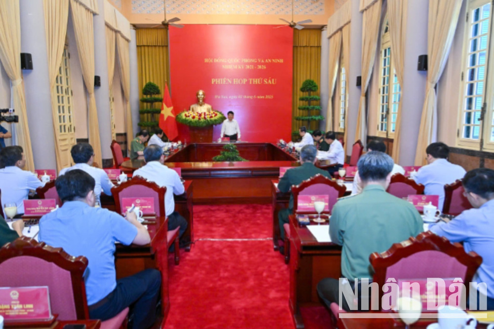 Toàn cảnh phiên họp. z6662627614646-a4465c2e757e3c354094c99aa1e93f03-5637.jpg