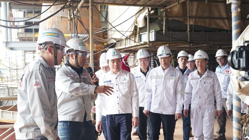 Lãnh đạo Petrovietnam kiểm tra hoạt động trên công trường chuỗi Dự án Lô B.
