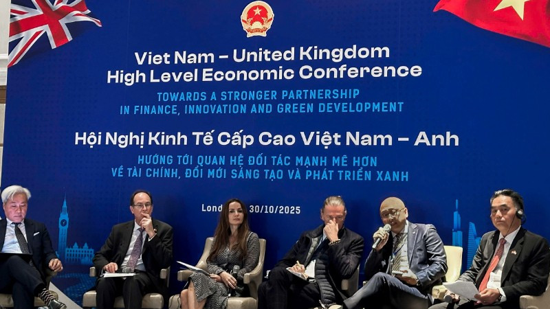 Đại diện các doanh nghiệp của Anh tham dự Hội nghị kinh tế cấp cao Việt Nam-Anh.
