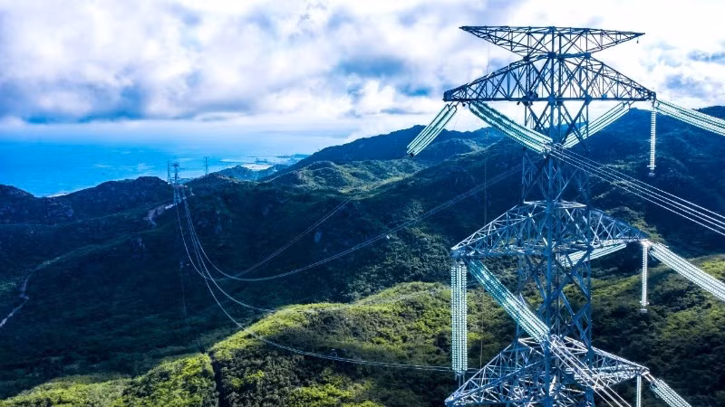 Đường dây truyền tải 500kV tại tỉnh Khánh Hòa (Ninh Thuận cũ).