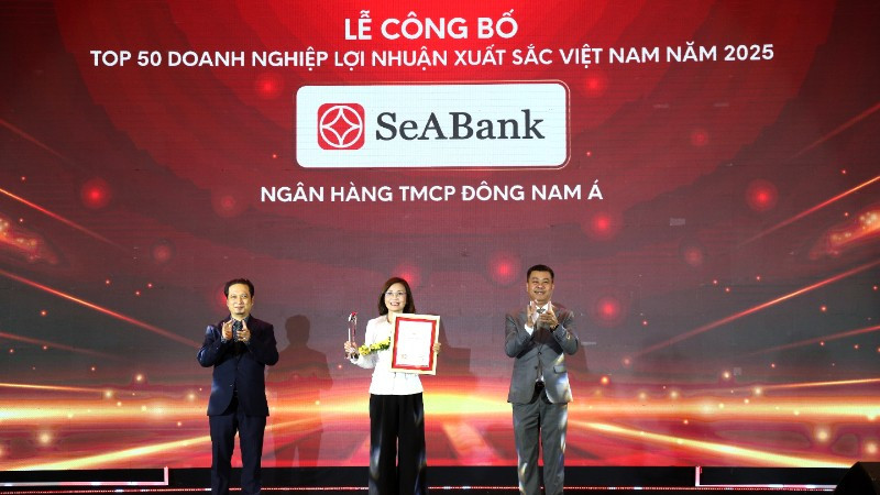 SeABank lần thứ 6 được vinh danh trongTop 50 doanh nghiệp có lợi nhuận xuất sắc nhất Việt Nam năm 2025