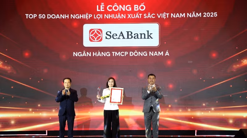 SeABank lần thứ 6 được vinh danh trongTop 50 doanh nghiệp có lợi nhuận xuất sắc nhất Việt Nam năm 2025 