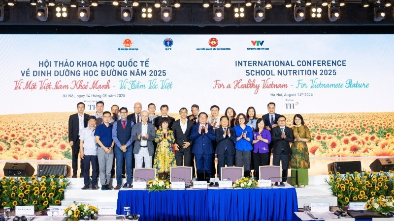 Hội thảo Khoa học quốc tế về Dinh dưỡng học đường năm 2025 quy tụ các cơ quan tham mưu của Đảng, cơ quan quản lý của Nhà nước, các nhà khoa học hàng đầu trong nước và quốc tế.