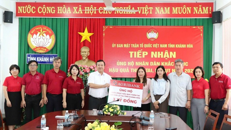 Agribank hỗ trợ khẩn cấp các tỉnh Nam Trung Bộ và Tây Nguyên