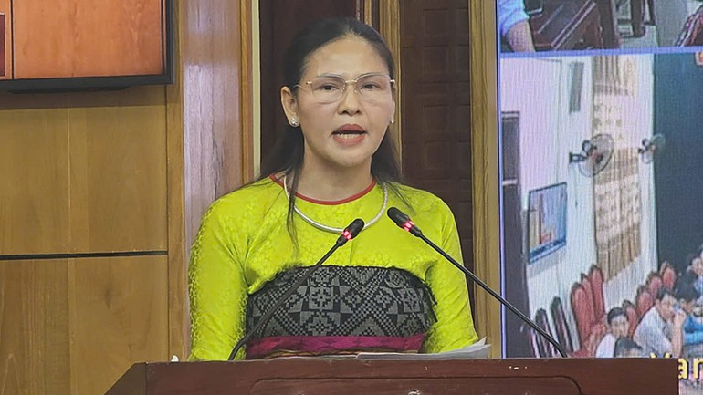 Đại biểu xã Quan Sơn, tỉnh Thanh Hóa tham luận tại Hội nghị. 2-xa-quan-son.jpg