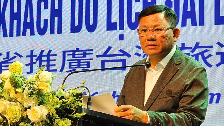 Lãnh đạo tỉnh Thanh Hóa phát biểu tại hội nghị. thi.jpg