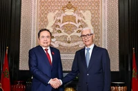Chủ tịch Hạ viện Morocco Rachid Talbi Alami đón Chủ tịch Quốc hội Trần Thanh Mẫn. (Ảnh: Doãn Tấn/TTXVN)