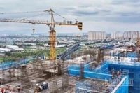 Việt Nam chuyển mình từ nền kinh tế "tích trữ đất" sang "tạo giá trị". (Ảnh: HNV)