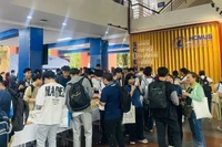 Đông đảo sinh viên tham dự chương trình. (Ảnh: NIC)