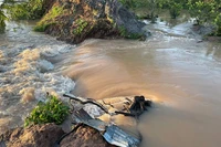 Đoạn sạt lở khoảng 20m rạng sáng 5/12. 