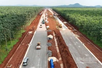 Đường Vành đai 1 Long Khánh đang được tăng tốc đẩy nhanh tiến độ để hoàn thành cuối năm 2025.