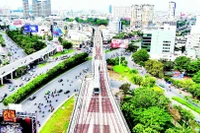 Tuyến Metro số 1 Bến Thành-Suối Tiên đưa vào vận hành nhưng chưa mang lại hiệu quả kết nối hạ tầng giao thông với thương mại-dịch vụ do chậm quy hoạch TOD dọc tuyến.