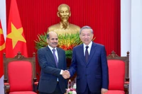 Tổng Bí thư Tô Lâm tiếp Đại sứ Ấn Độ tại Việt Nam Sandeep Arya. (Ảnh: PHẠM QUANG KIÊN)