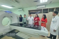 Hệ thống xạ trị bằng máy gia tốc tuyến tính điều trị ung thư tại Bệnh viện đa khoa tỉnh Vĩnh Long. 